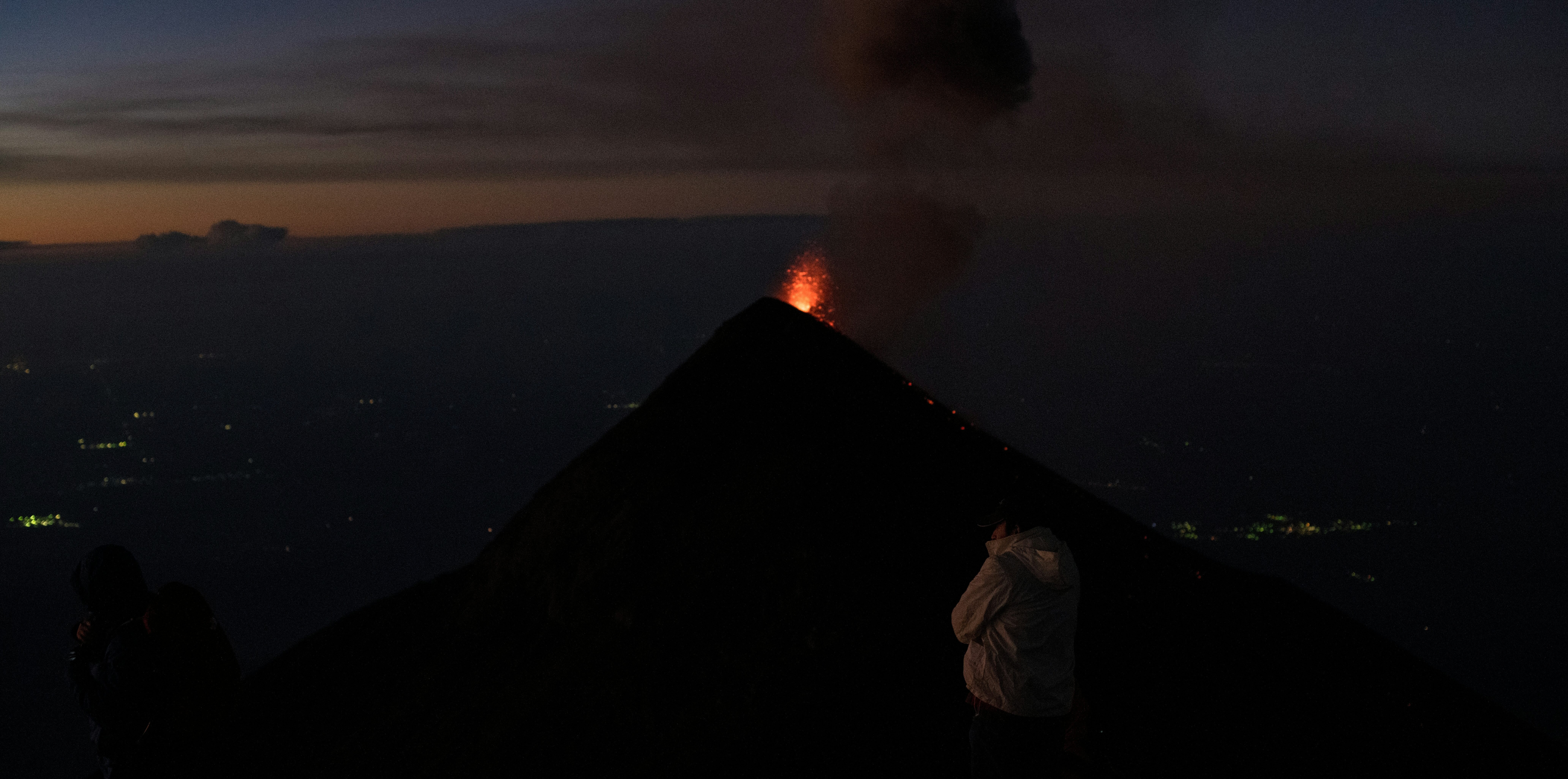 overnight hiking guatemala