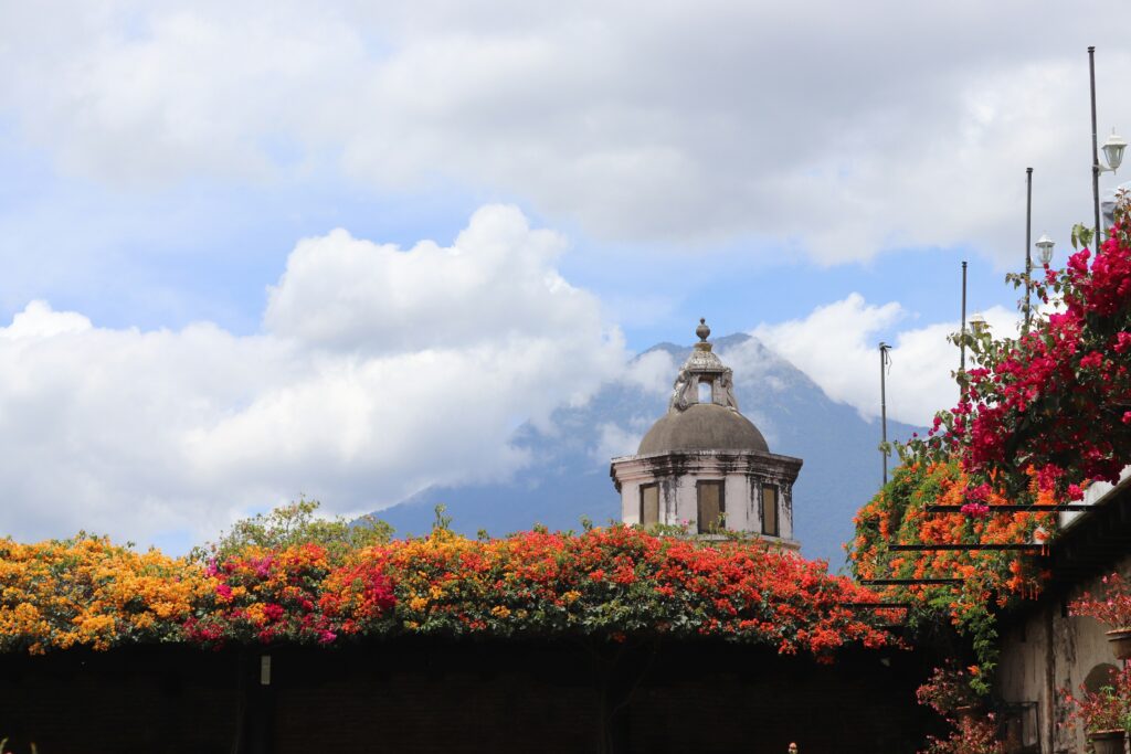 cerro de la cruz antigua guatemala
