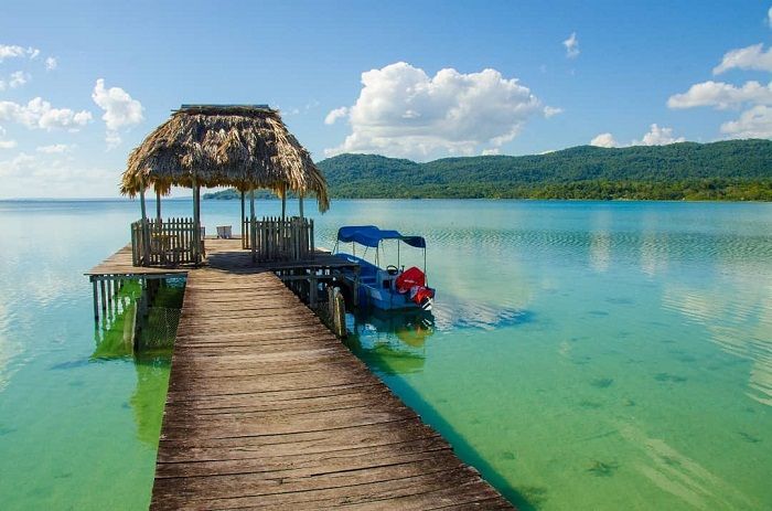 Lake Petén Itzá Guatemala