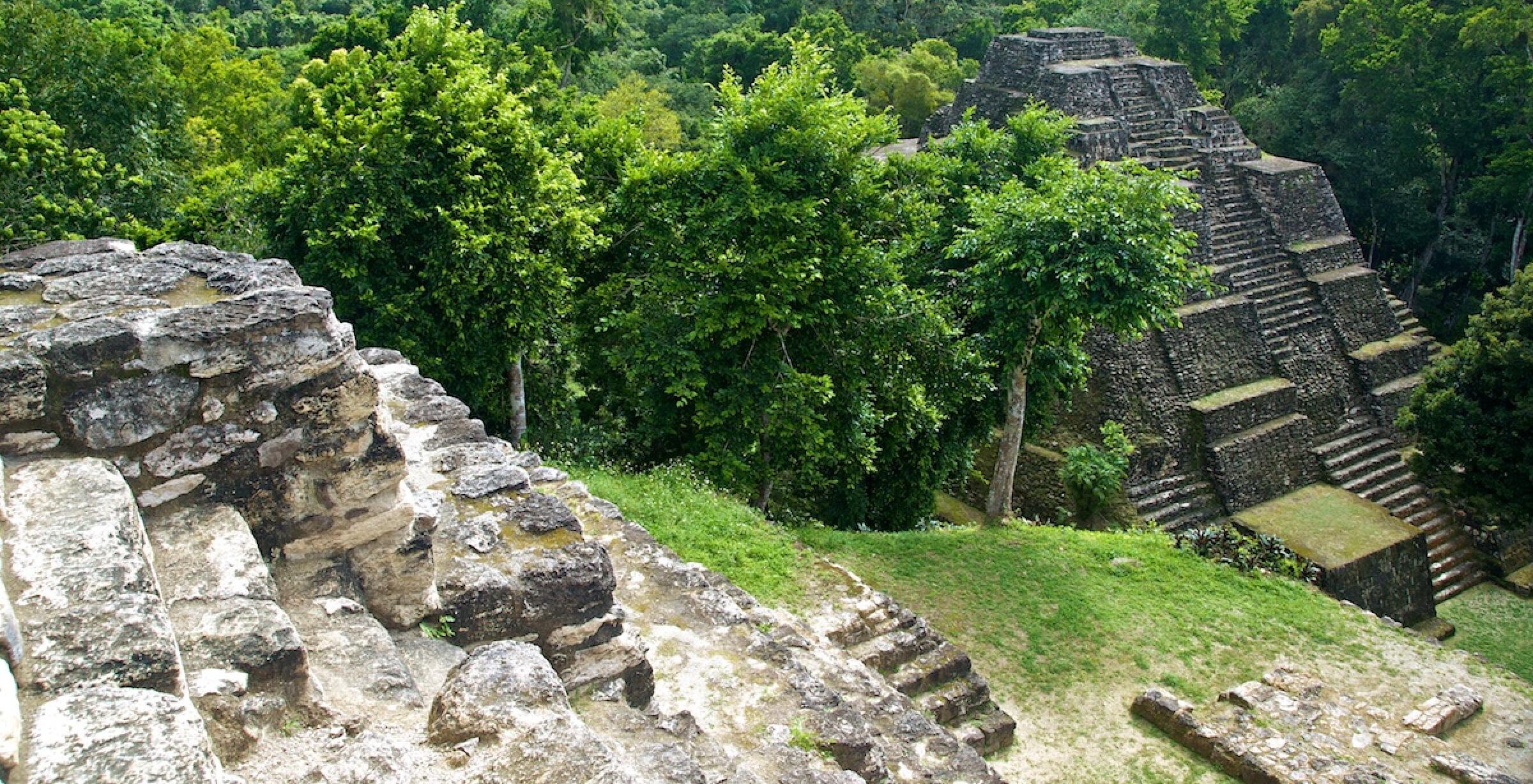 Yaxha Guatemala​ vs Tikal