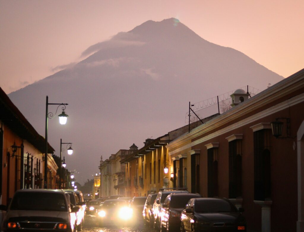 how many volcanoes are in guatemala