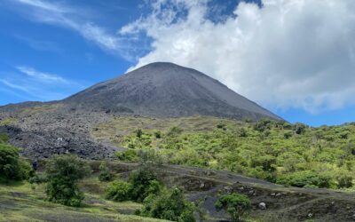 Pacaya Sunset Hike vs. Sunrise Hike: Which Offers the Better Experience?